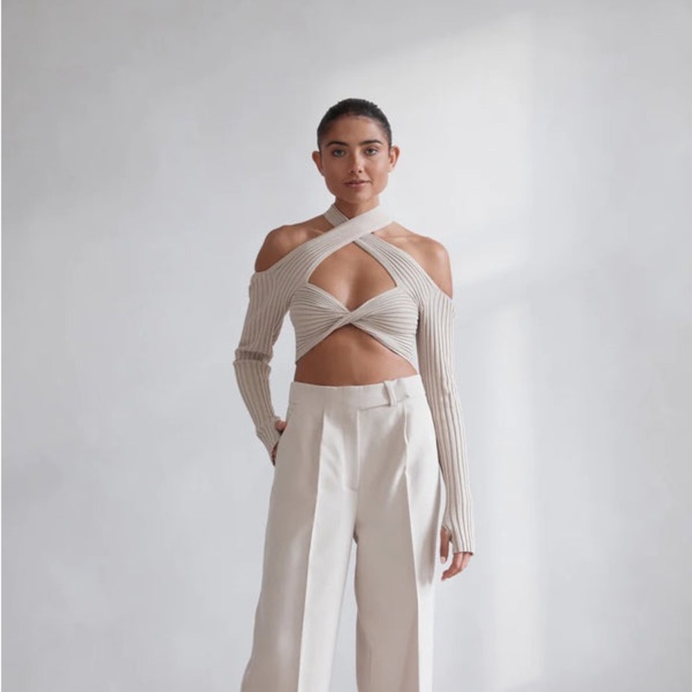 New San Sloane Olympia Top in Ecru